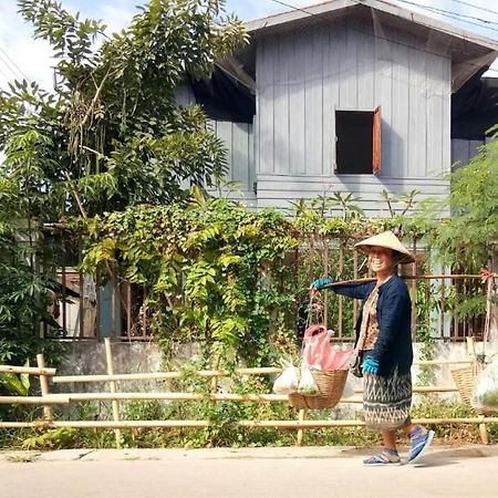 サワンナケート ヴァンピラ Bed & Breakfast エクステリア 写真