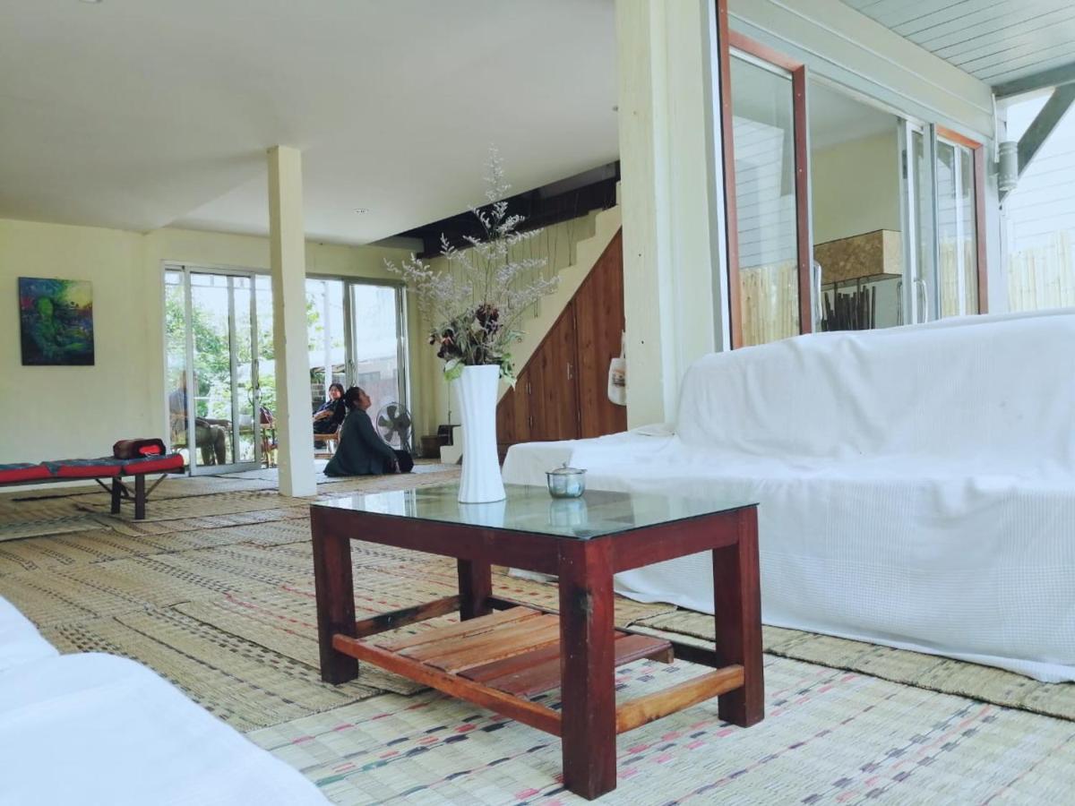 サワンナケート ヴァンピラ Bed & Breakfast エクステリア 写真